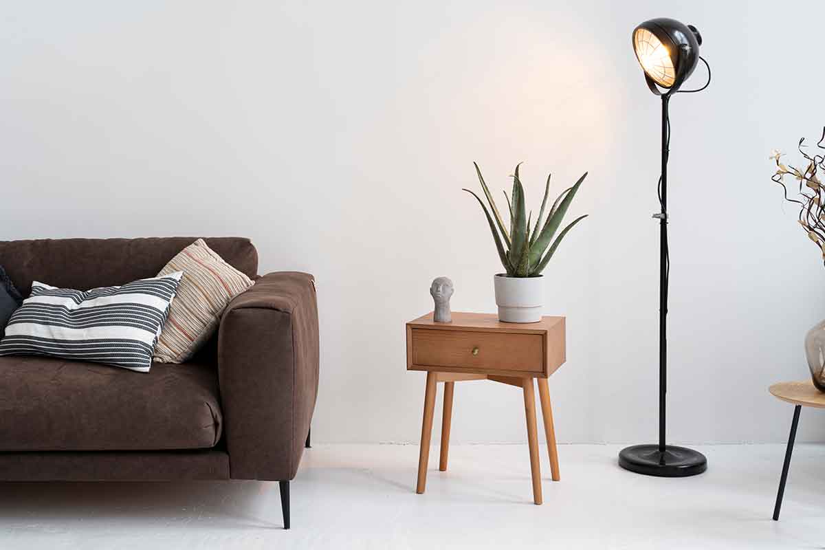 Lampa stojąca - stylowe i funkcjonalne oświetlenie dla każdego wnętrza
